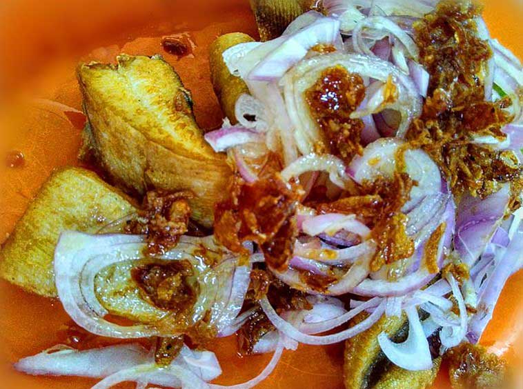 Restoran Kim Kee 金记海鲜饭店, Sekinchan. : Deep Fried Stingray