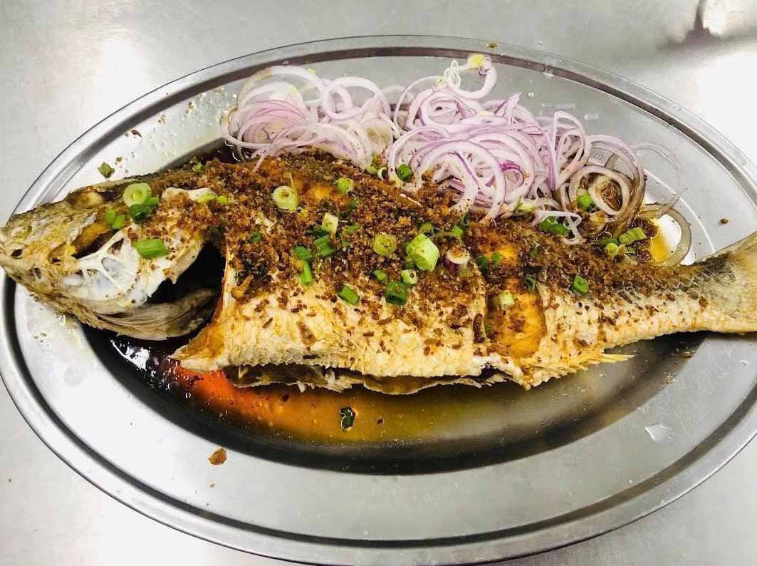 Xiang Cun Seafood Restaurant : Steamed Grouper